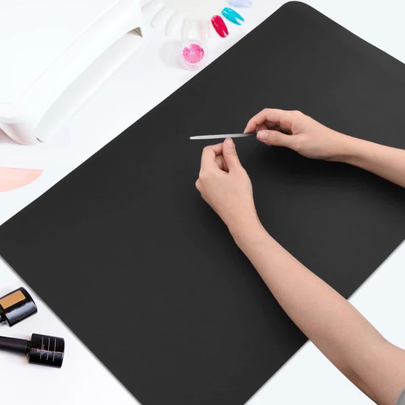 柔らかく折りたたみ可能なテーブルマット – 防水、傷つきにく - Office Furniture And Design のレビューと価格